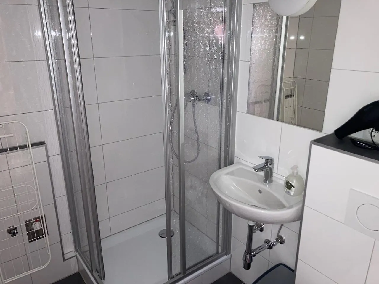 Mydistrict Hidden Gems - Innrain 102 Innsbruck 0*,  Austria