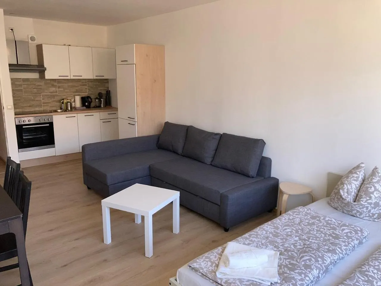 Mydistrict Hidden Gems - Innrain 102 Innsbruck Austria